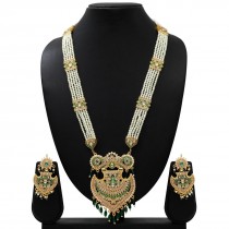 Collar medallon hindu verde